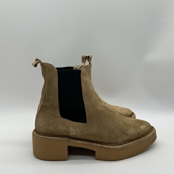 Womens Size 8 Freda Salvador Brooke Beige Suede Comfort Light Ankle Chelsea Boot - Picture 1 of 11